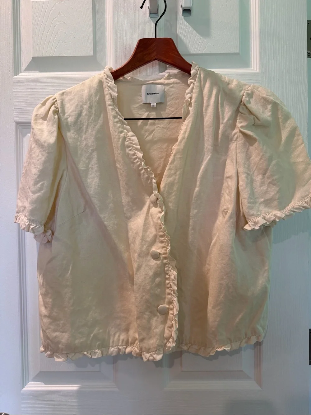 Reformation Bess Linen Top ES Cream Ruffle-Trim Short Sleeve Blouse